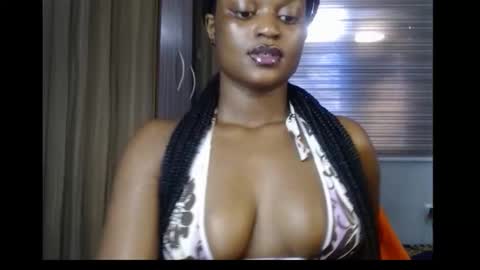 Snapshot of cum_ebony_petitxx chatting on 8, 11, 2025 cath online show from 8, 11, 2025