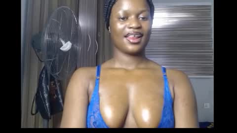 Snapshot of cum_ebony_petitxx chatting on 26, 11, 2025 cath online show from 26, 11, 2025