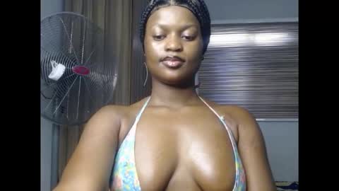 Snapshot of cum_ebony_petitxx chatting on 3, 12, 2025 cath online show from 3, 12, 2025