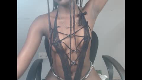 Snapshot of cum_ebony_xsecret chatting on 18, 9, 2025 sophie online show from 18, 9, 2025