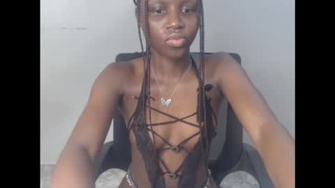 Snapshot of cum_ebony_xsecret chatting on 24, 9, 2025 sophie online show from 24, 9, 2025