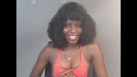 Snapshot of cum_ebony_xsecret chatting on 29, 10, 2025 sophie online show from 29, 10, 2025