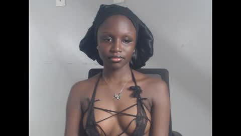 Snapshot of cum_ebony_xsecret chatting on 4, 12, 2025 sophie online show from 4, 12, 2025