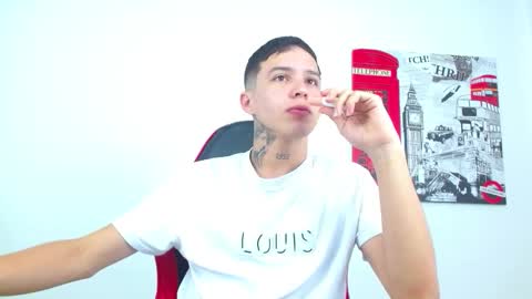 Snapshot of cumandres chatting on 2, 2, 2026 cumandres online show from 2, 2, 2026