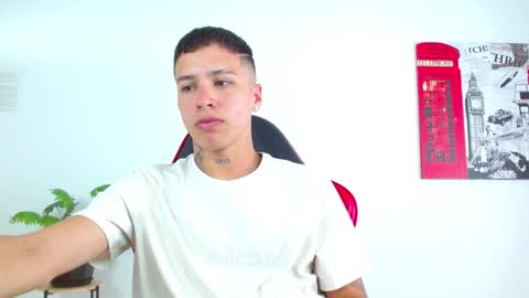 cumandres online show from 25, 3, 2026