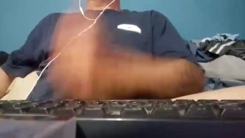 Snapshot of cumbian_chero chatting on 25, 5, 2026 cumbian_chero online show from 25, 5, 2026