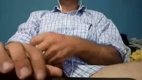 Snapshot of cumbian_chero chatting on 3, 8, 2026 cumbian_chero online show from 3, 8, 2026