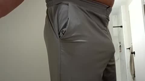 Snapshot of cumforever69 chatting on 25, 10, 2025 cumforever69 online show from 25, 10, 2025