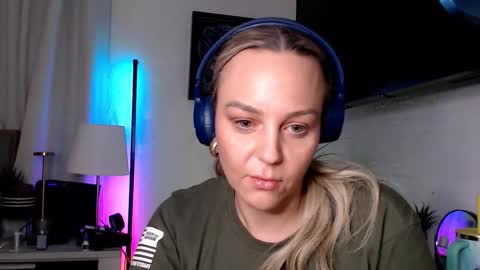 cumguzzlingskank online show from 16, 3, 2026