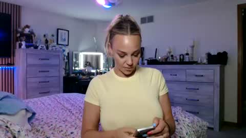 Snapshot of cumguzzlingskank chatting on 18, 6, 2026 cumguzzlingskank online show from 18, 6, 2026