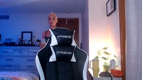 Snapshot of cumguzzlingskank chatting on 12, 7, 2026 cumguzzlingskank online show from 12, 7, 2026
