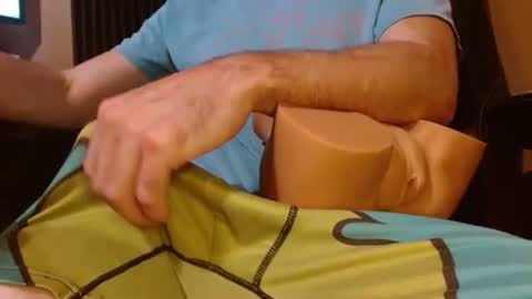 Snapshot of cumshard35 chatting on 18, 10, 2025 cumshard35 online show from 18, 10, 2025