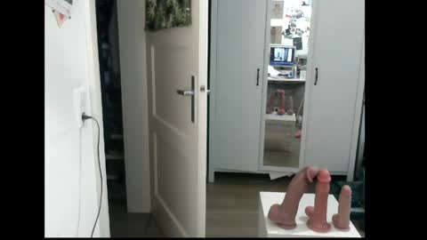 Cumshow online show from 5, 4, 2026