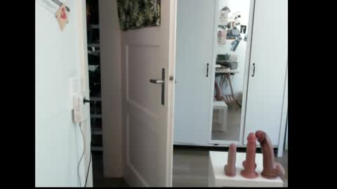 Cumshow online show from 13, 6, 2026