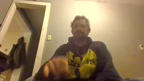 Snapshot of cuntreeboy68 chatting on 8, 12, 2024 Bash online show from 8, 12, 2024