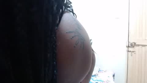 dominic and julieta... independent models online show from 25, 6, 2026