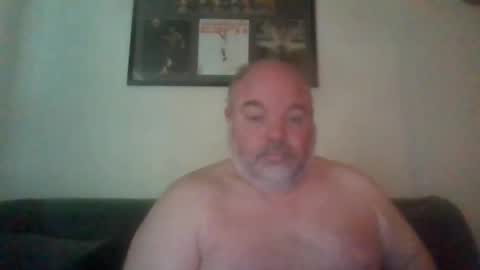 Snapshot of curiousbate1 chatting on 7, 6, 2026 CuriousBate1 online show from 7, 6, 2026