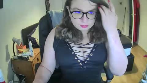 Shirley online show from 14, 9, 2025