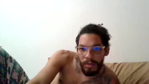 curly_louis online show from 16, 4, 2026