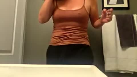 Snapshot of curlyq89 chatting on 16, 6, 2026 curlyq89 online show from 16, 6, 2026