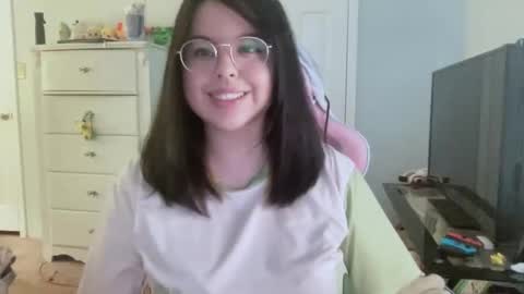 Emmie online show from 10, 1, 2026