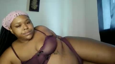 Snapshot of curvybcelinemixe chatting on 15, 3, 2026 Cline online show from 15, 3, 2026