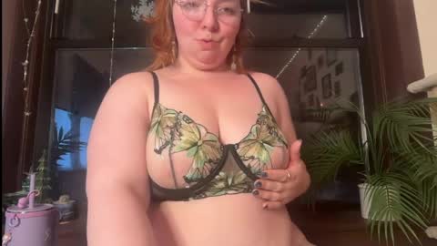 Snapshot of curvycate127 chatting on 24, 3, 2026 Cate online show from 24, 3, 2026
