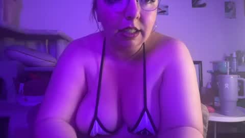 Snapshot of curvycate127 chatting on 11, 7, 2026 Cate online show from 11, 7, 2026