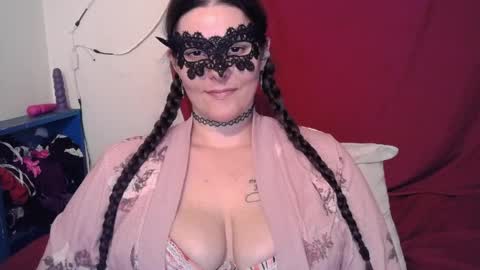 Snapshot of curvygamerceline chatting on 6, 4, 2026 Celine Fawe online show from 6, 4, 2026