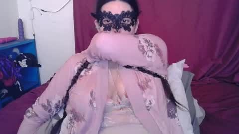 Snapshot of curvygamerceline chatting on 13, 4, 2026 Celine Fawe online show from 13, 4, 2026