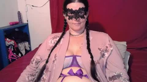 Snapshot of curvygamerceline chatting on 21, 5, 2026 Celine Fawe online show from 21, 5, 2026