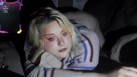 Snapshot of curvygothfemboy chatting on 6, 5, 2026 Curvygothfemboy online show from 6, 5, 2026