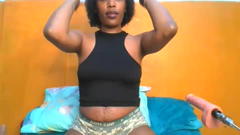 curvylyin online show from 25, 2, 2026