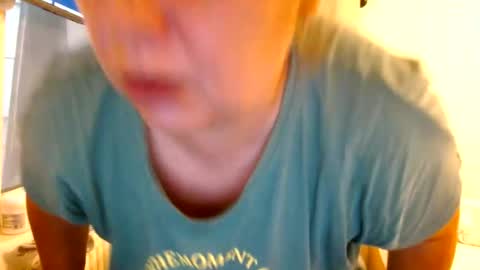 Snapshot of curvymomylore chatting on 30, 6, 2026 Lore online show from 30, 6, 2026