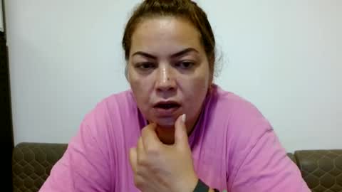 Snapshot of curvymomylore chatting on 6, 7, 2026 Lore online show from 6, 7, 2026