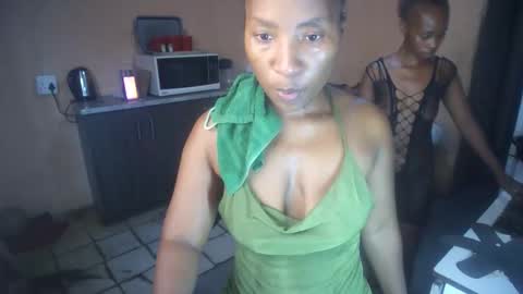 curvypear76x online show from 19, 2, 2026