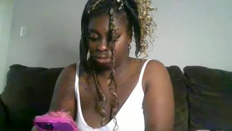 Snapshot of curvyychocolate chatting on 30, 12, 2024 curvyychocolate online show from 30, 12, 2024