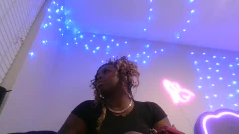 Snapshot of curvyychocolate chatting on 30, 1, 2025 curvyychocolate online show from 30, 1, 2025