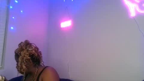 Snapshot of curvyychocolate chatting on 4, 2, 2025 curvyychocolate online show from 4, 2, 2025