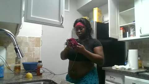 Snapshot of curvyychocolate chatting on 7, 2, 2025 curvyychocolate online show from 7, 2, 2025
