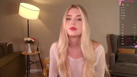 Kira  online show from 19, 3, 2026