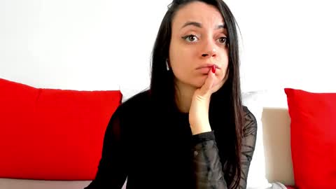 cute_angel95 online show from 28, 2, 2025