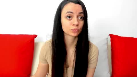 cute_angel95 online show from 5, 3, 2025