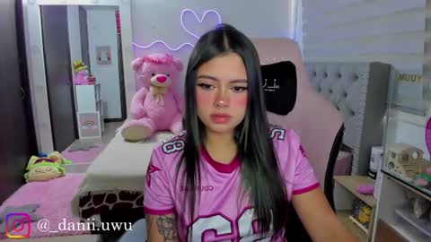Snapshot of cute_dani__ chatting on 23, 7, 2026 Dani online show from 23, 7, 2026