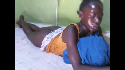 cute_doria online show from 5, 10, 2025