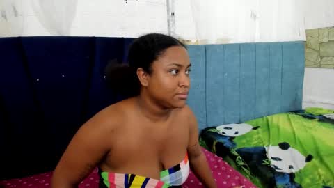 cute_ebony_18_ online show from 25, 9, 2025