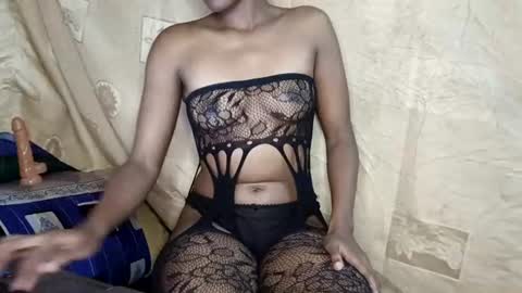 Snapshot of cute_favour2001 chatting on 14, 6, 2026 favour online show from 14, 6, 2026