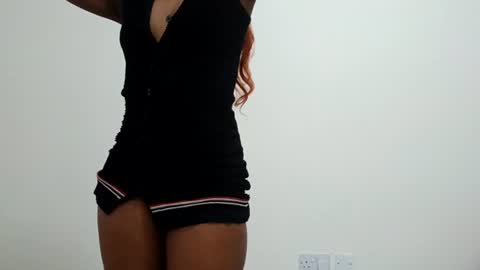 Snapshot of cute_favour2001 chatting on 14, 7, 2026 favour online show from 14, 7, 2026