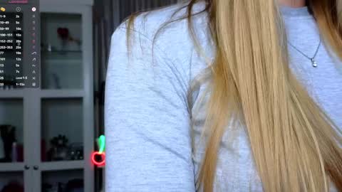 Snapshot of cute_fox_girl chatting on 16, 11, 2025 Anne online show from 16, 11, 2025