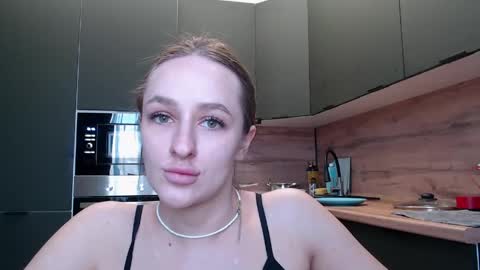 cute_girl_mia__ online show from 3, 5, 2026